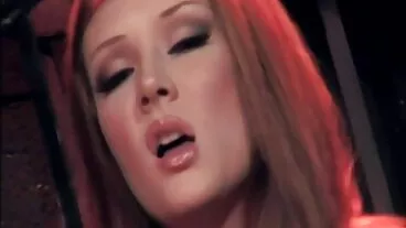 Brazzers: busty Tím của sexviet gai xinh tôi