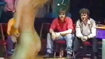 Slim4K: tự phát tình dục với bạn trai kết thúc lên nghịch ngợm quái với cumshot Trên sexviet may bay ba gia PornHD